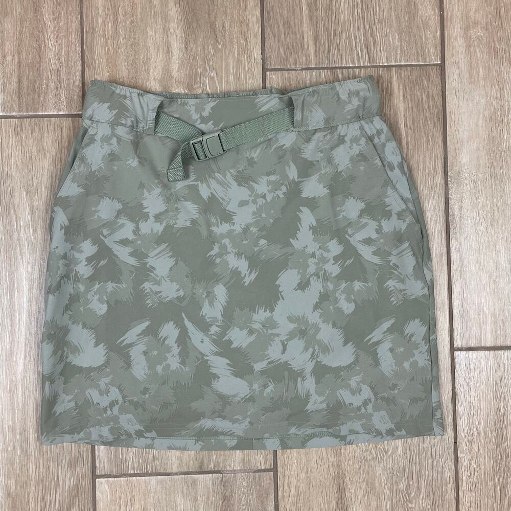Columbia Skort Womens S Green Camo Built In Shorts Hiking Golf Outdoor Active